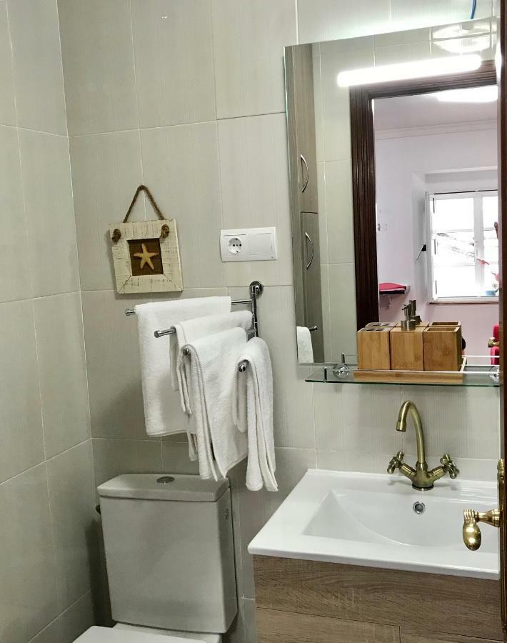Apartamento Casco Historico Apartment ซานติอาโก เด กอมโปสเตลา ภายนอก รูปภาพ