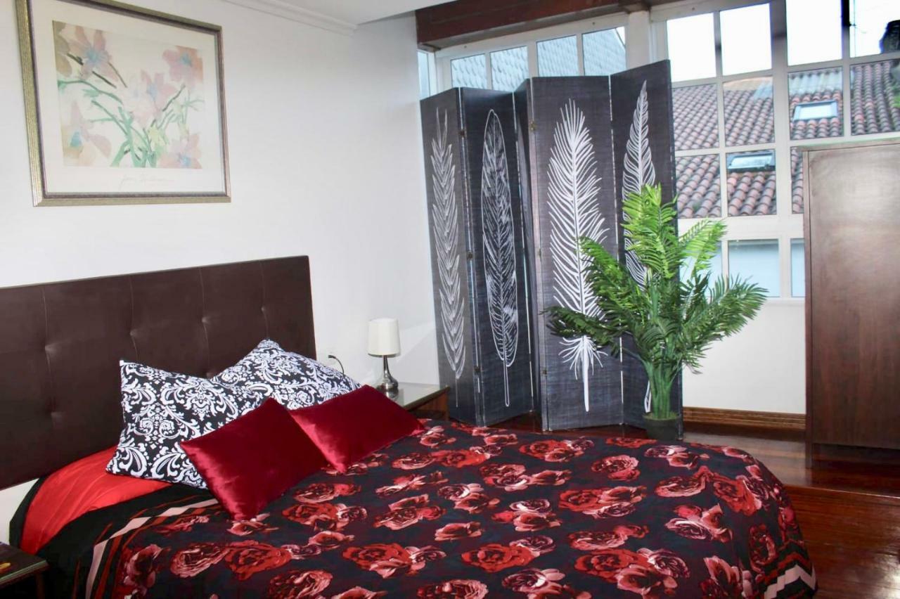 Apartamento Casco Historico Apartment ซานติอาโก เด กอมโปสเตลา ภายนอก รูปภาพ
