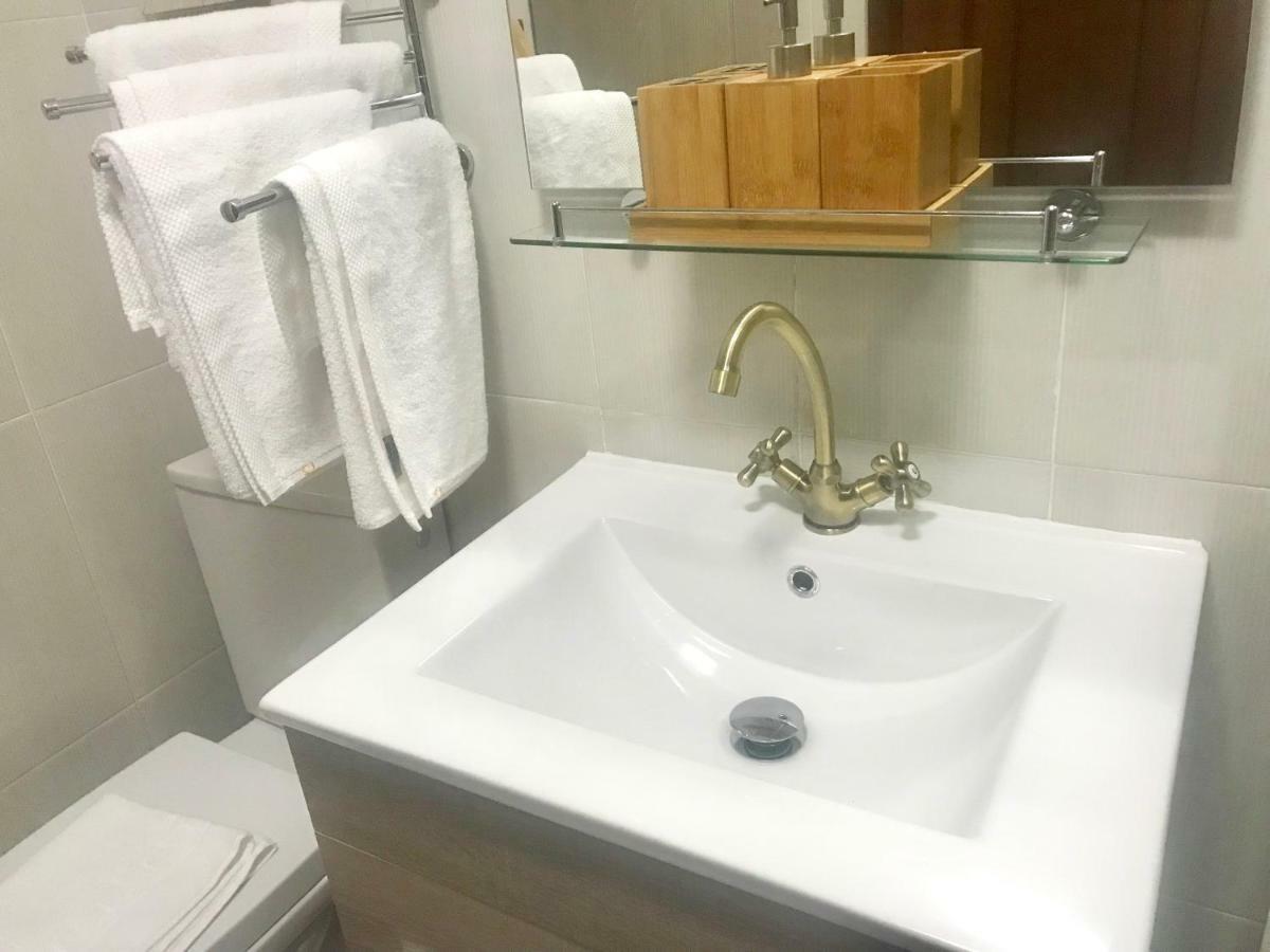 Apartamento Casco Historico Apartment ซานติอาโก เด กอมโปสเตลา ภายนอก รูปภาพ