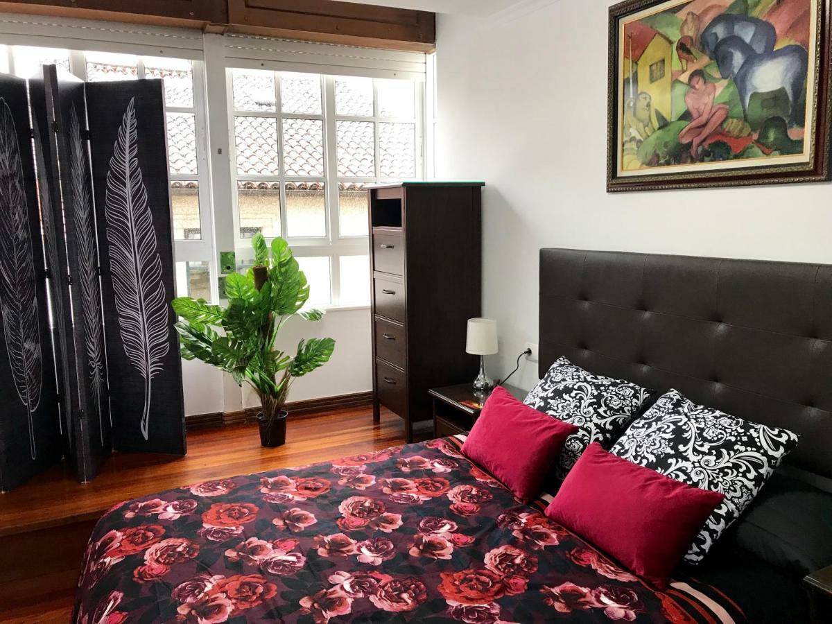 Apartamento Casco Historico Apartment ซานติอาโก เด กอมโปสเตลา ภายนอก รูปภาพ