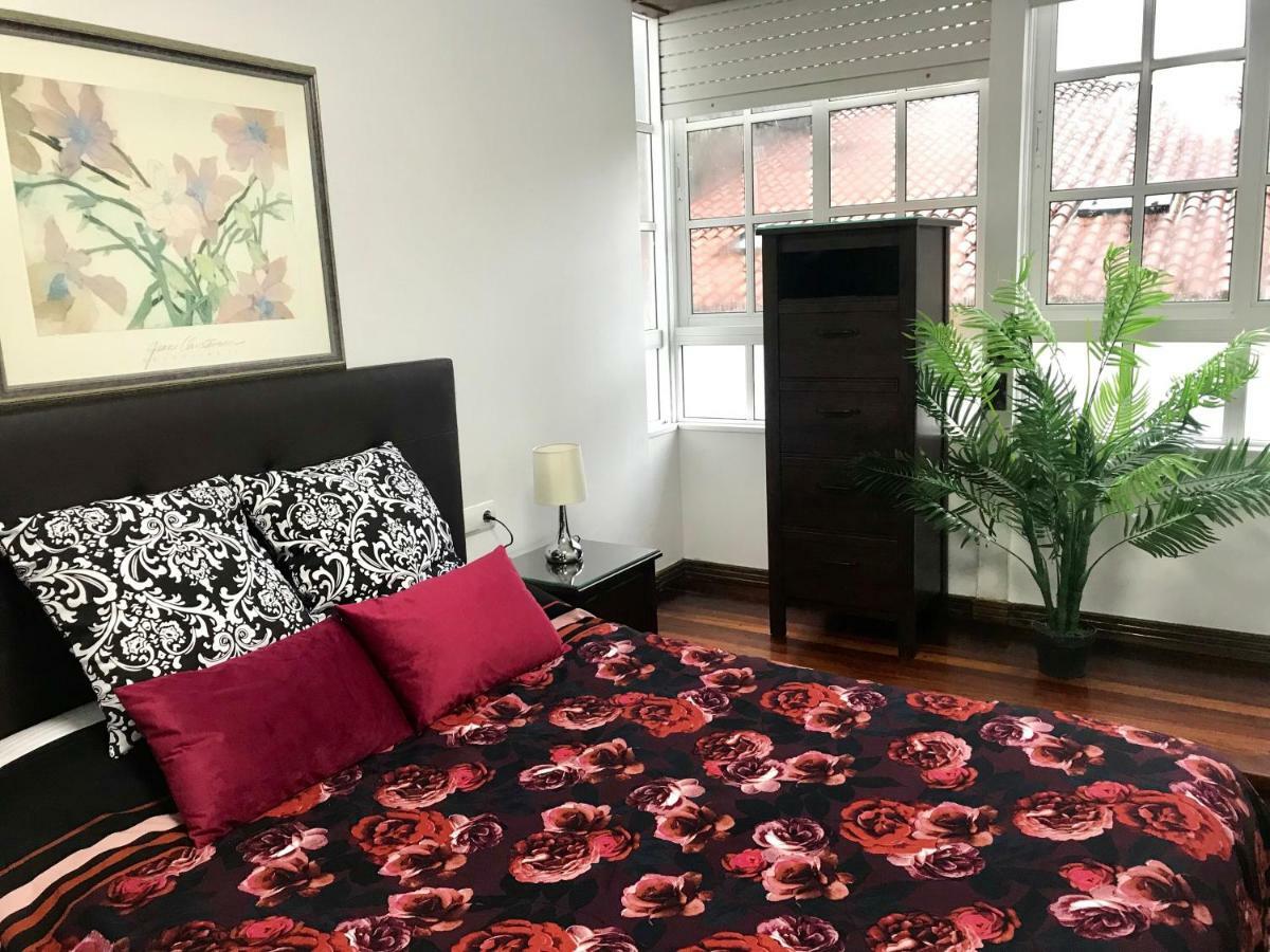 Apartamento Casco Historico Apartment ซานติอาโก เด กอมโปสเตลา ภายนอก รูปภาพ